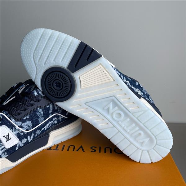 2025112815404750 390